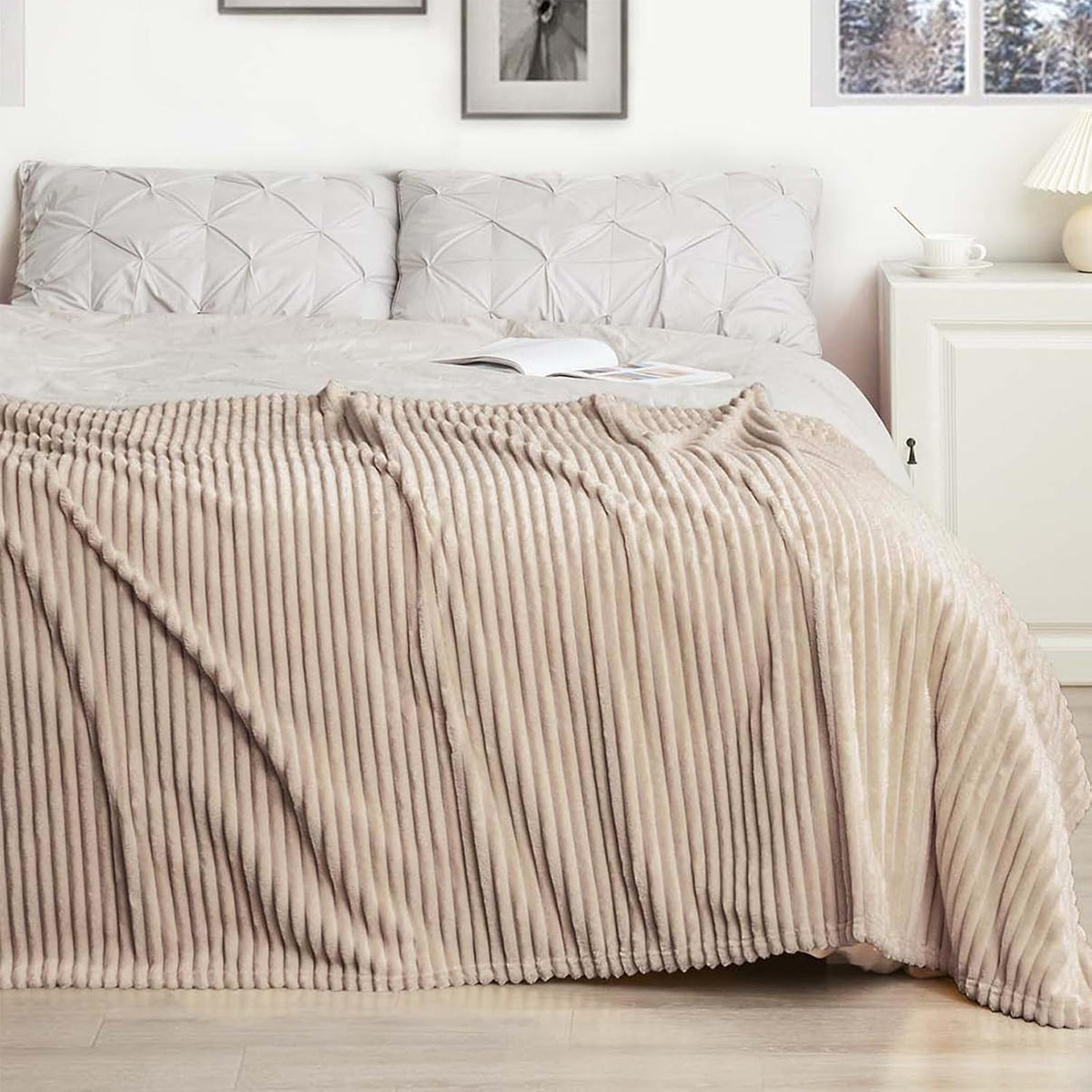 Flannel Fleece Throw Blanket for Couch,Sofa,Bed, 300GSM Striped Camel Blanket Throw for Adults and Kids, Super Soft Warm Cozy Lightweight Ribbed Light Brown Blanket for All-Season